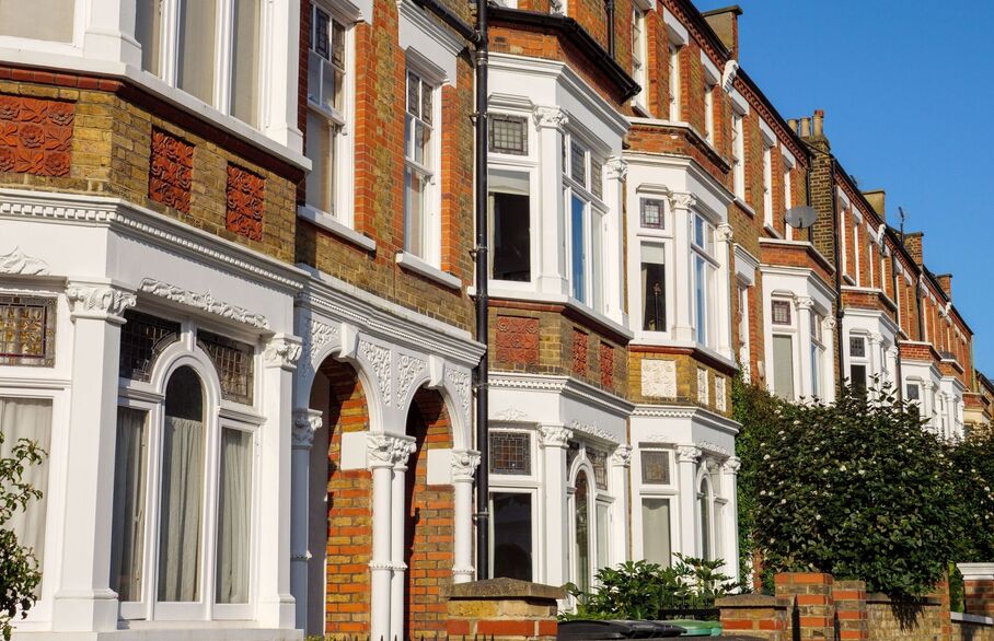 Will mortgage rates continue to fall? A guide for buyers and homeowners