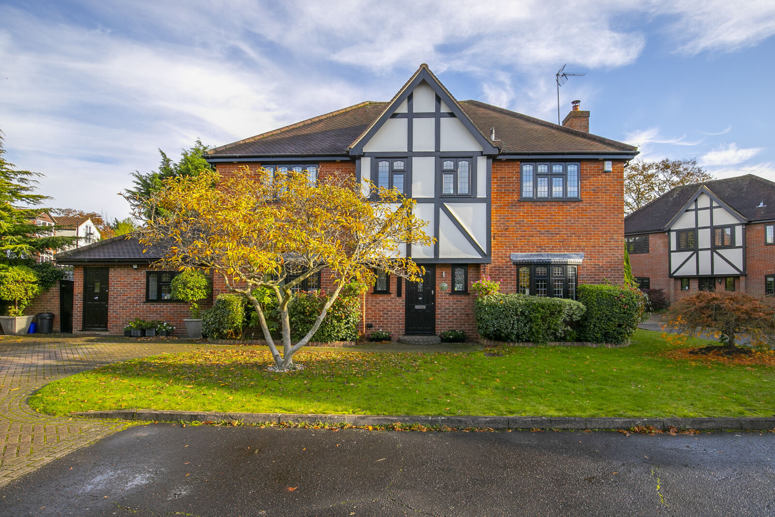 5 bedroom detached house for sale Northfield, Loughton, IG10, main image
