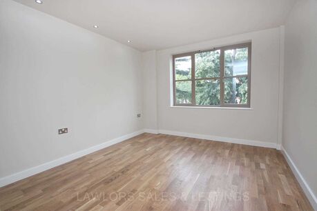 1 bedroom  flat to rent, Available from 21/09/2024