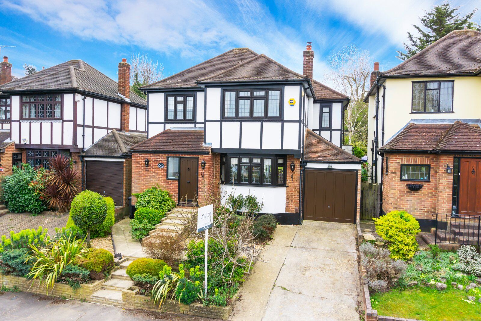 3 bedroom detached house for sale Dacre Gardens, Chigwell, IG7, main image