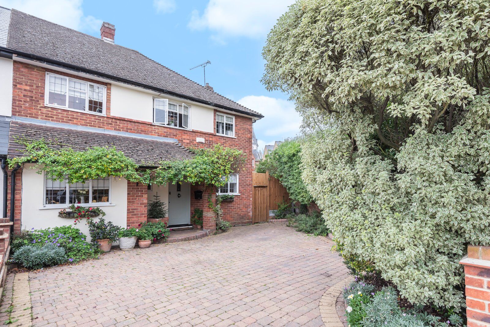 3 bedroom semi detached house for sale Brook Road, Loughton, IG10, main image