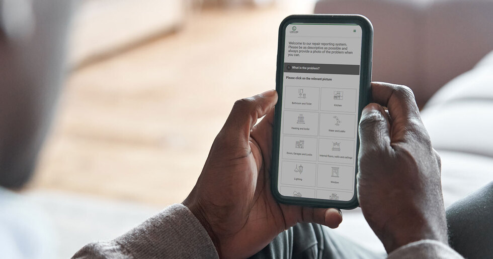 Tenant reporting repair via online system